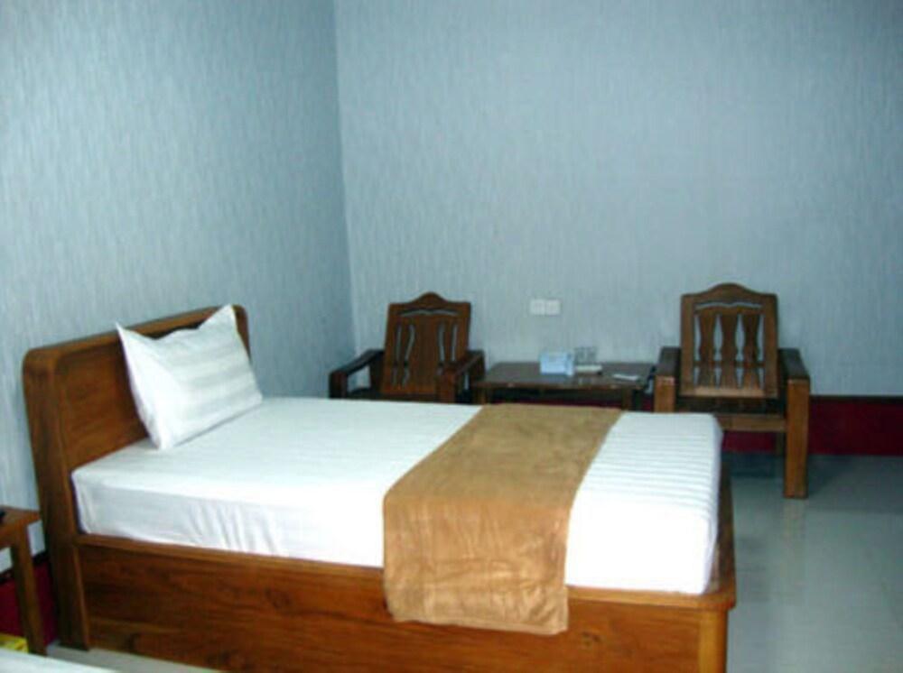 Aung Tha Pyay Hotel 3 Yangon Exterior foto